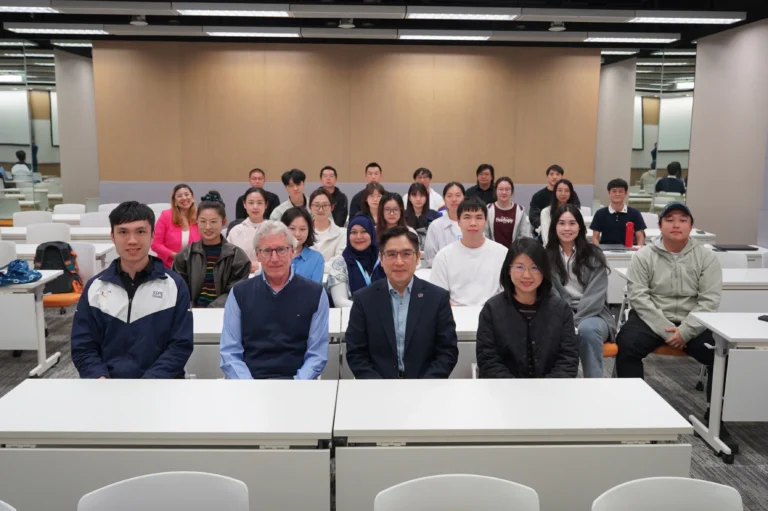 加拿大渥太華大學Mark Tremblay教授為本科及研究生所作傑出講座